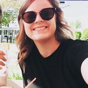 Meet your Posher, Mackenzie